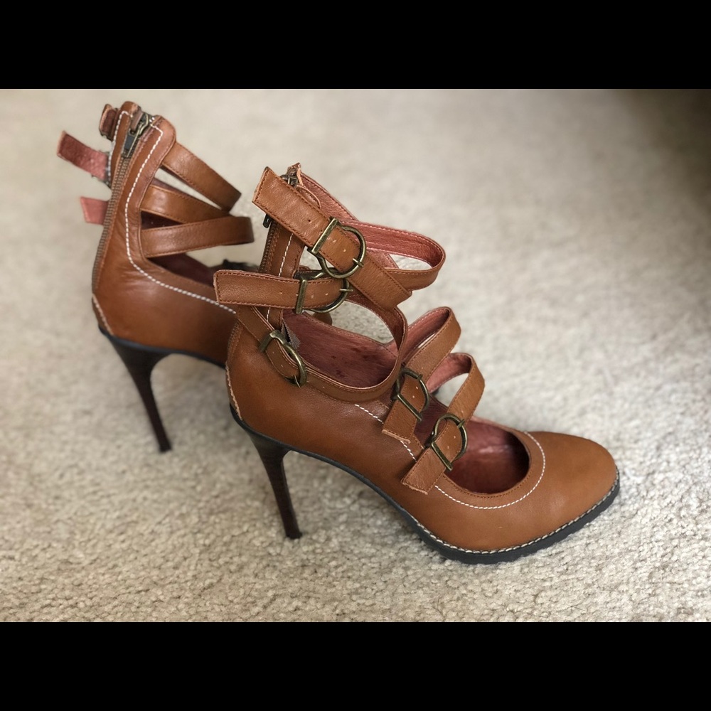 Paco Gil high heels shoes size 8